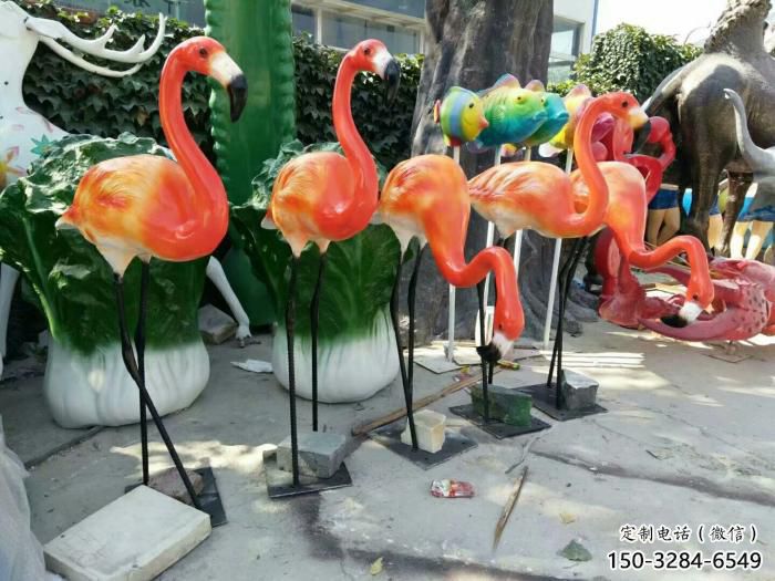 玻璃鋼城市火烈鳥(niǎo)雕塑 風(fēng)景區(qū)彩繪雕塑 抽象擺件 玻璃鋼城市火烈鳥(niǎo)雕塑 風(fēng)景區(qū)彩繪雕塑 抽象擺件