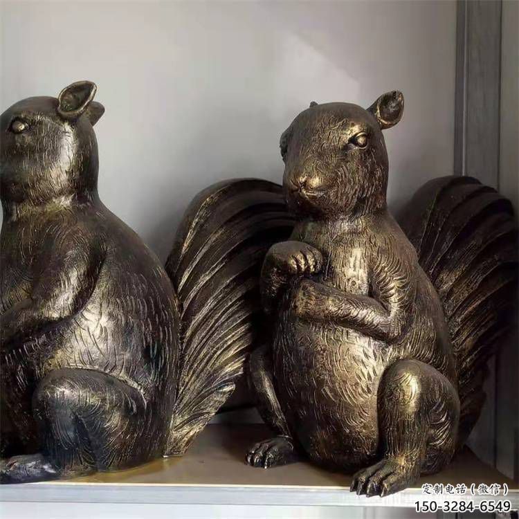 銅松鼠雕塑廠家,動物景觀擺件,仿古元素設(shè)計 (3) 銅松鼠雕塑廠家,動物景觀擺件,仿古元素設(shè)計 (3)