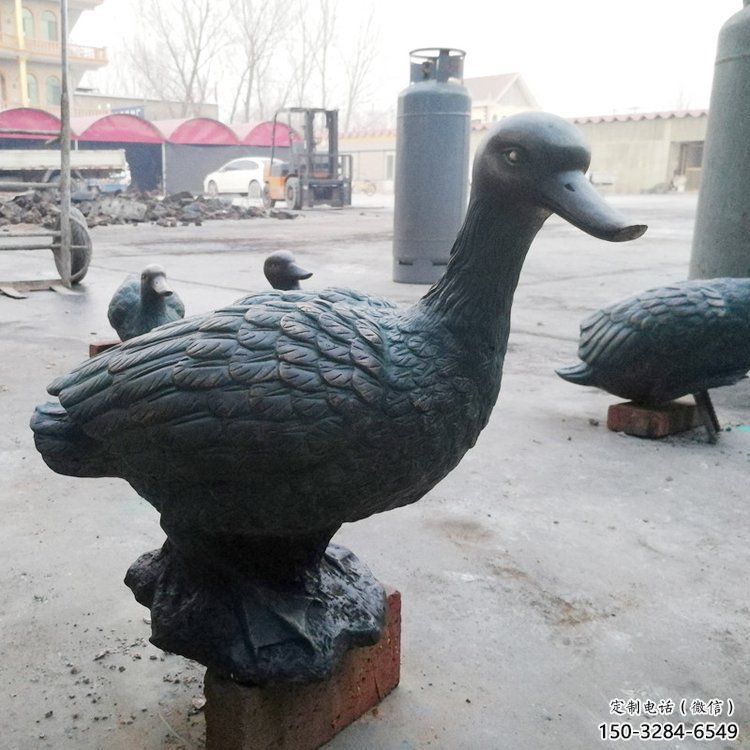 鴨子雕塑廠家,仿真動物, 公園廣場街頭擺件 (1) 鴨子雕塑廠家,仿真動物, 公園廣場街頭擺件 (1)