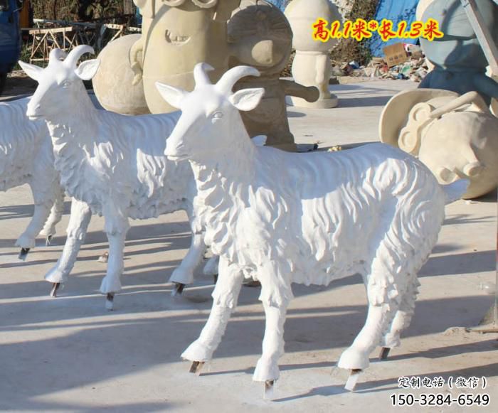 田間綿羊雕塑 彩繪仿真雕塑 園林?jǐn)[件 田間綿羊雕塑 彩繪仿真雕塑 園林?jǐn)[件