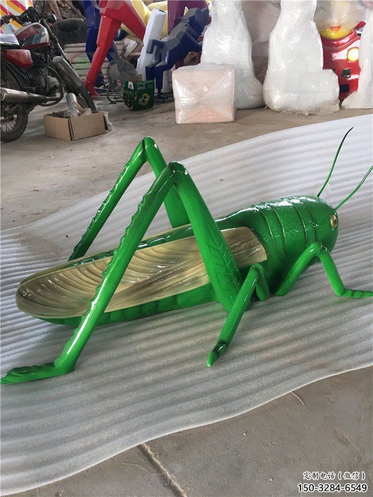 大型蟈蟈雕塑 門口創意雕塑 售樓處小品 大型蟈蟈雕塑 門口創意雕塑 售樓處小品