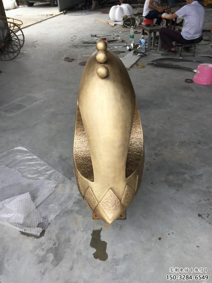 小區鳥類雕塑,仿真主題,彩繪工藝 小區鳥類雕塑,仿真主題,彩繪工藝
