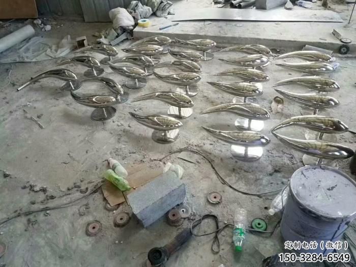 城市魚形雕塑,網(wǎng)格體育雕塑,古銅效果 城市魚形雕塑,網(wǎng)格體育雕塑,古銅效果