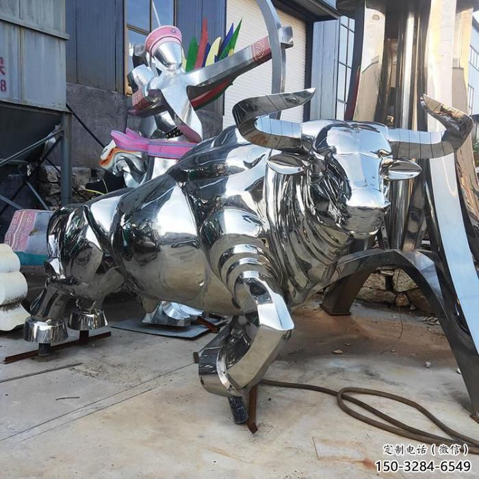 庭院犀牛雕塑，鍍金歐式雕塑，網格形式
