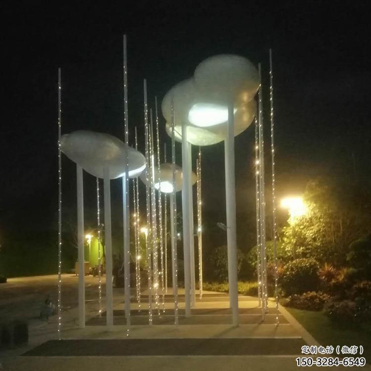 街道云朵雕塑,鍛造景觀雕塑,燈光效果 街道云朵雕塑,鍛造景觀雕塑,燈光效果
