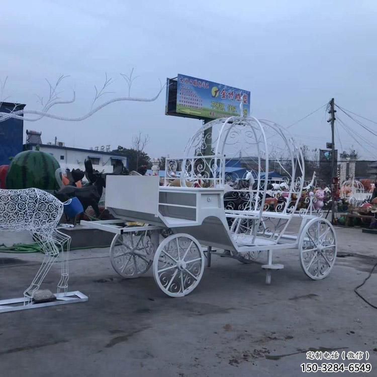 酒店馬車雕塑 庭院民俗雕塑 彩繪小品 酒店馬車雕塑 庭院民俗雕塑 彩繪小品