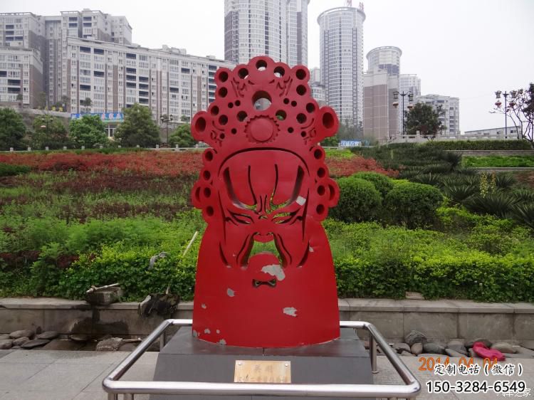 草地臉譜雕塑 現(xiàn)代校園小品 大型雕塑 草地臉譜雕塑 現(xiàn)代校園小品 大型雕塑