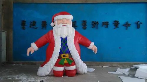 大型圣誕老人雕塑廠家 門口創意雕塑 售樓處小品 大型圣誕老人雕塑廠家 門口創意雕塑 售樓處小品