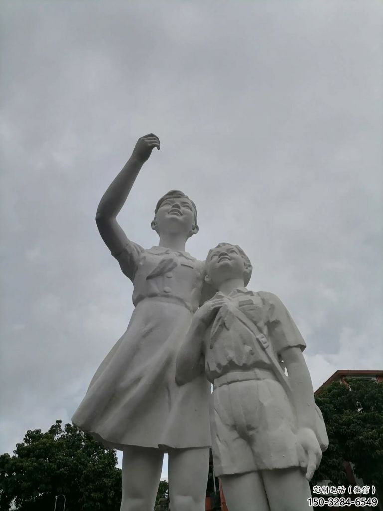大型少先隊(duì)員雕塑 商業(yè)街廣場雕塑 彩繪擺件 大型少先隊(duì)員雕塑 商業(yè)街廣場雕塑 彩繪擺件