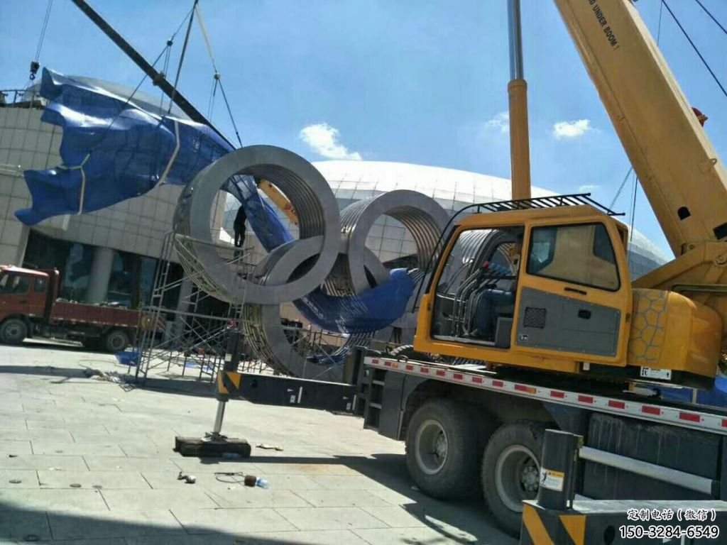 運動場建筑雕塑,不銹鋼五環雕塑,烤漆建筑 運動場建筑雕塑,不銹鋼五環雕塑,烤漆建筑