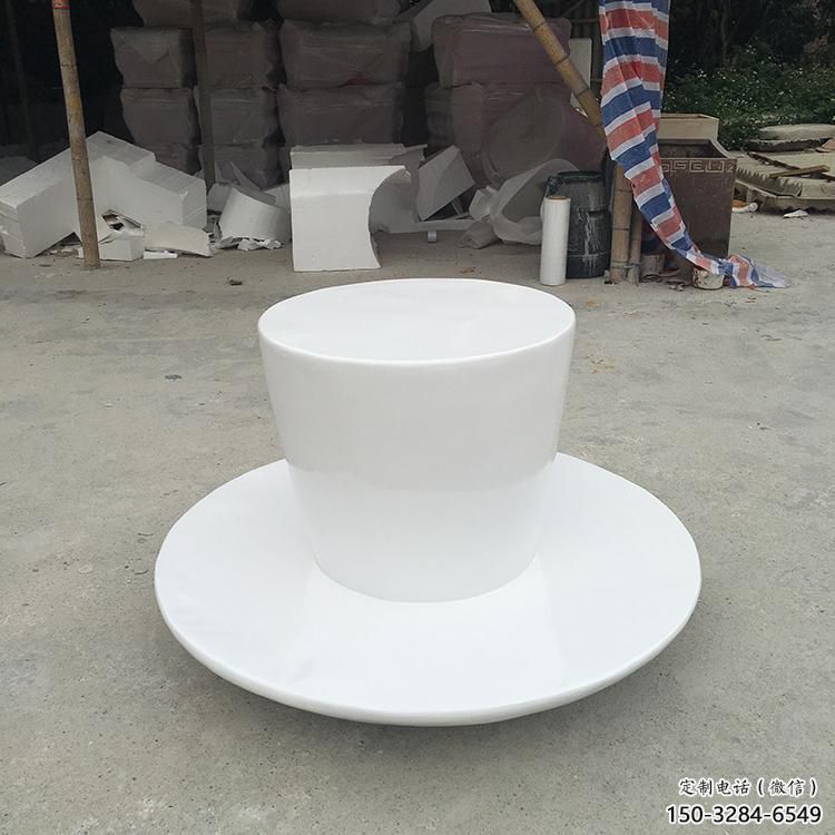 草地酒杯雕塑 現代校園酒杯子雕塑 大型杯子雕塑 草地酒杯雕塑 現代校園酒杯子雕塑 大型杯子雕塑