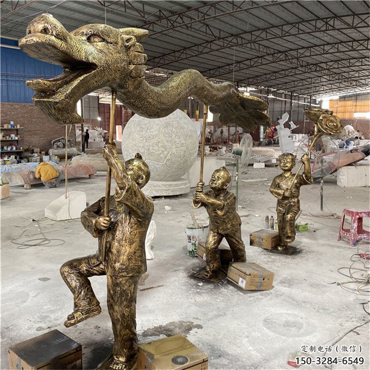 噴漆龍舟雕塑 中式村口劃槳雕塑 草地競賽雕塑 噴漆龍舟雕塑 中式村口劃槳雕塑 草地競賽雕塑