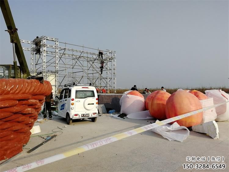 桃子景觀雕塑批發,街頭藝術,桃子果籃雕塑展品 桃子景觀雕塑批發,街頭藝術,桃子果籃雕塑展品