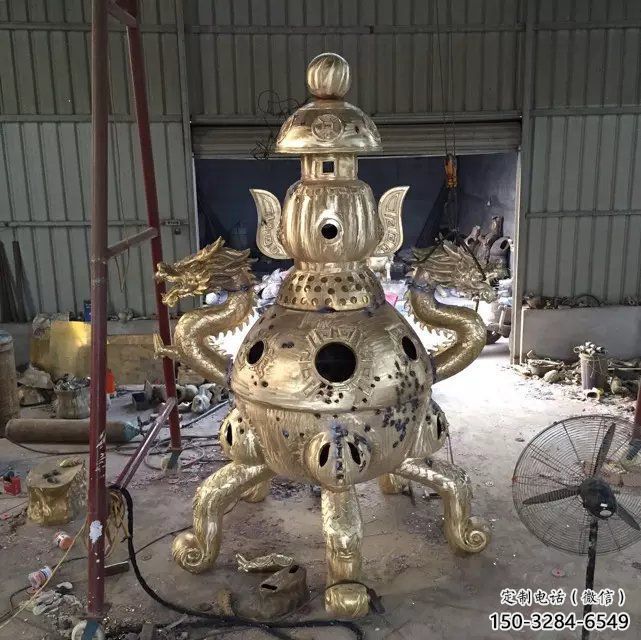 多足象形爐鑄銅雕塑 多足象形爐鑄銅雕塑