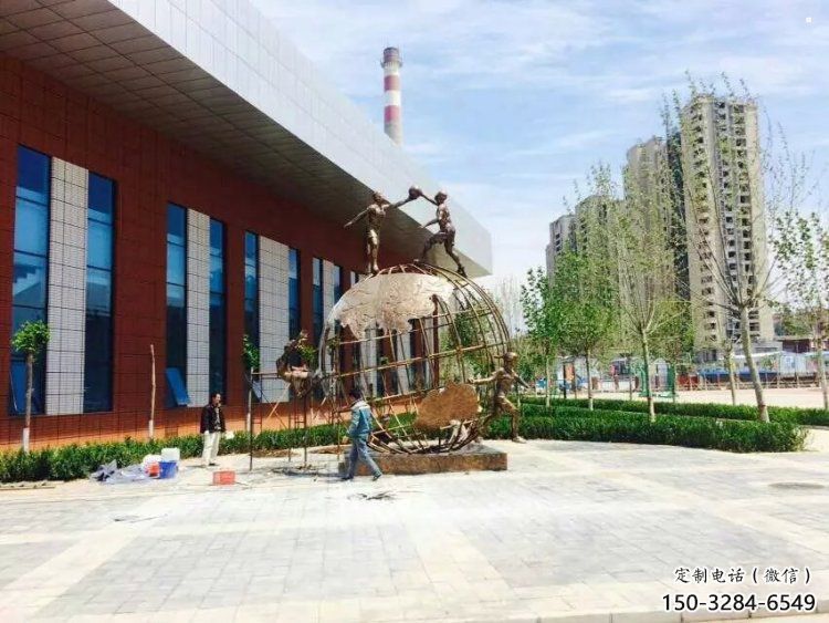 地球儀雕塑定價，拉絲工藝，地球儀人物雕塑制作