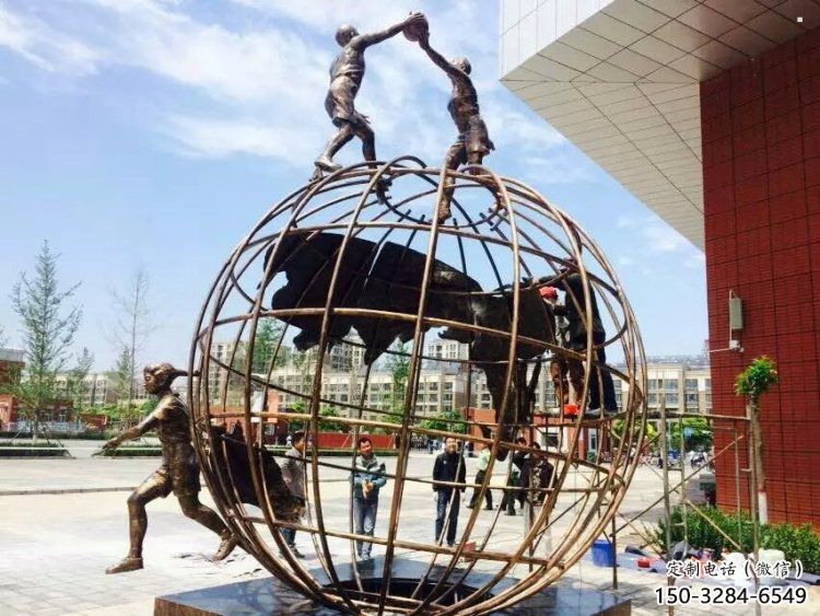 地球儀雕塑供應,地標擺件,地球儀人物雕塑制造廠家 地球儀雕塑供應,地標擺件,地球儀人物雕塑制造廠家