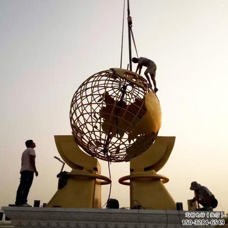 地球儀雕塑觀賞型,標(biāo)識雕塑,安裝手托地球儀雕塑廠家 地球儀雕塑觀賞型,標(biāo)識雕塑,安裝手托地球儀雕塑廠家