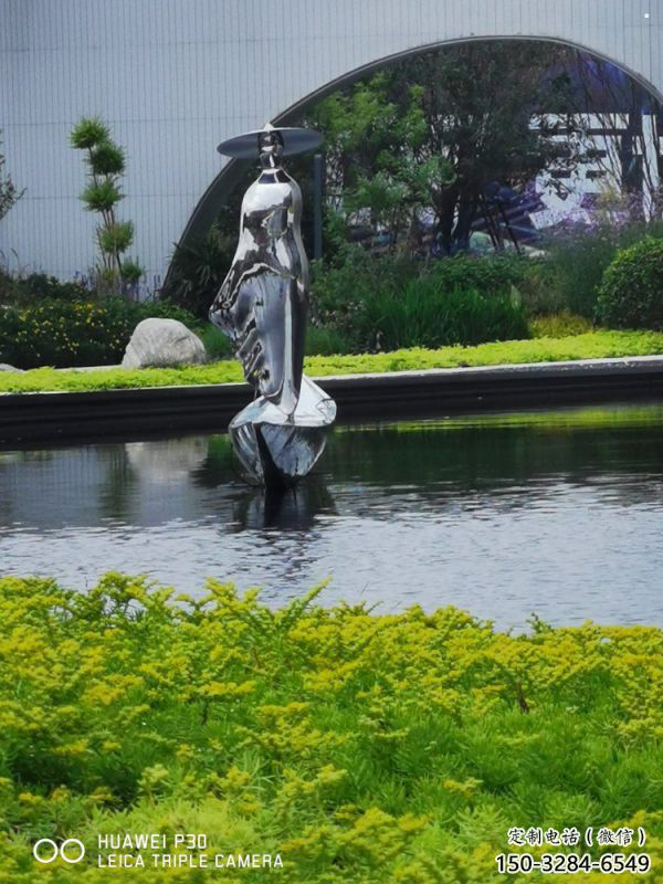 乘船人雕塑指用,小區擺件,廣場不銹鋼乘船人雕塑制作 乘船人雕塑指用,小區擺件,廣場不銹鋼乘船人雕塑制作