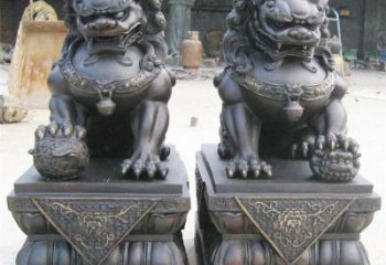 青銅獅子雕塑生產，圓雕系列，仿古蹲獅雕塑生產商