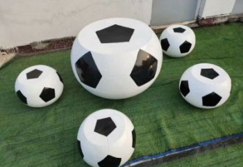 足球坐凳雕塑,仿真藝術形態，玻璃鋼坐凳雕塑類型
