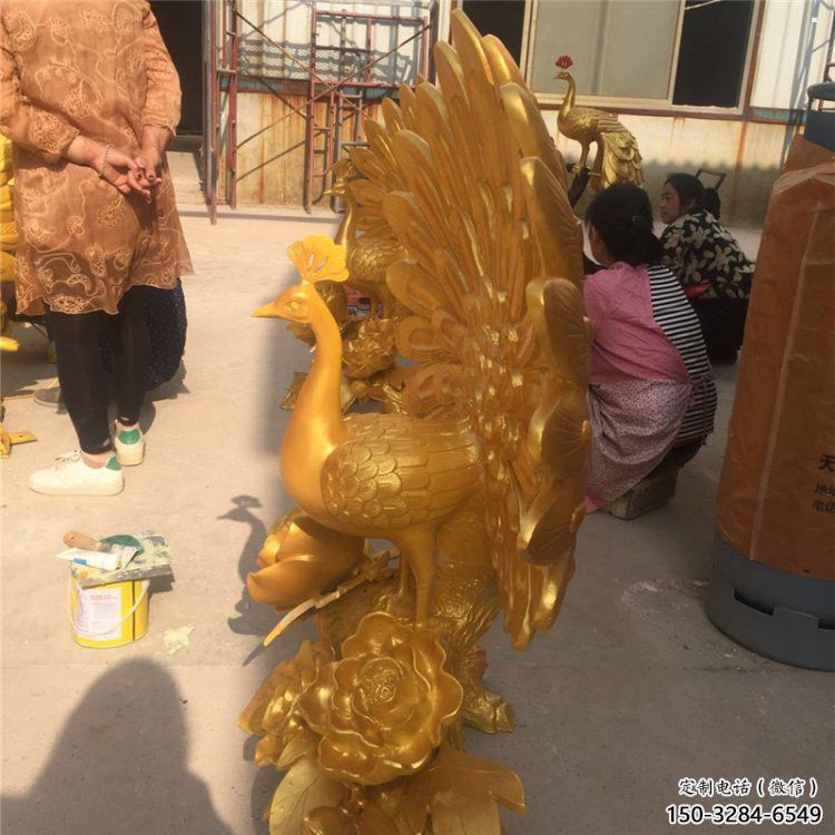 花園孔雀雕塑點(diǎn)擊，多彩藝術(shù)，銅孔雀雕塑承接
