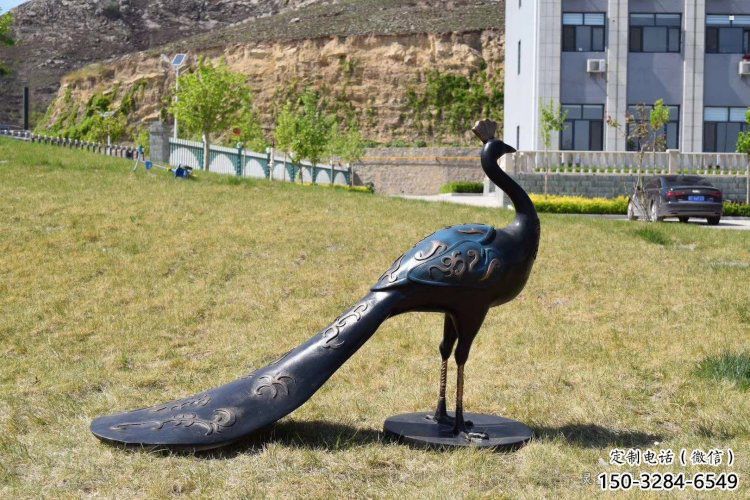 孔雀雕塑優(yōu)選，陸地?cái)[件，景觀銅孔雀雕塑制作廠家