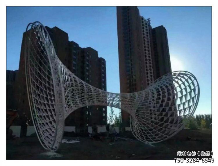 花瓶雕塑制造,歐式風(fēng)格,鏤空花瓶雕塑廠家供給 花瓶雕塑制造,歐式風(fēng)格,鏤空花瓶雕塑廠家供給