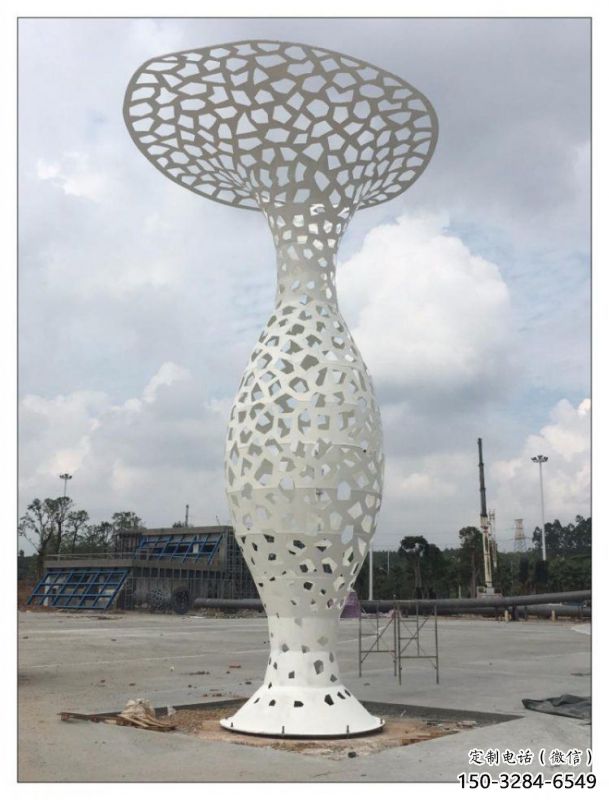 花瓶雕塑制作,城市裝飾,不銹鋼鏤空花瓶雕塑標(biāo)準(zhǔn) 花瓶雕塑制作,城市裝飾,不銹鋼鏤空花瓶雕塑標(biāo)準(zhǔn)