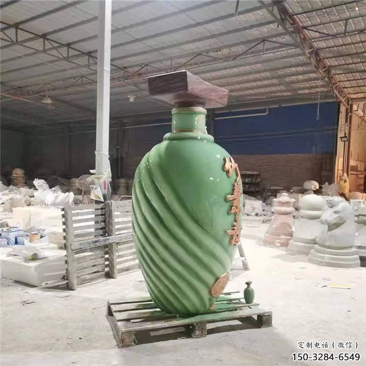 酒瓶雕塑展品,公園小品,城市玻璃鋼酒瓶雕塑供需 酒瓶雕塑展品,公園小品,城市玻璃鋼酒瓶雕塑供需