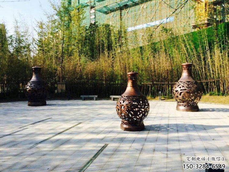 銅花瓶雕塑制造商,小區擺件,景觀銅花瓶雕塑廠家 銅花瓶雕塑制造商,小區擺件,景觀銅花瓶雕塑廠家