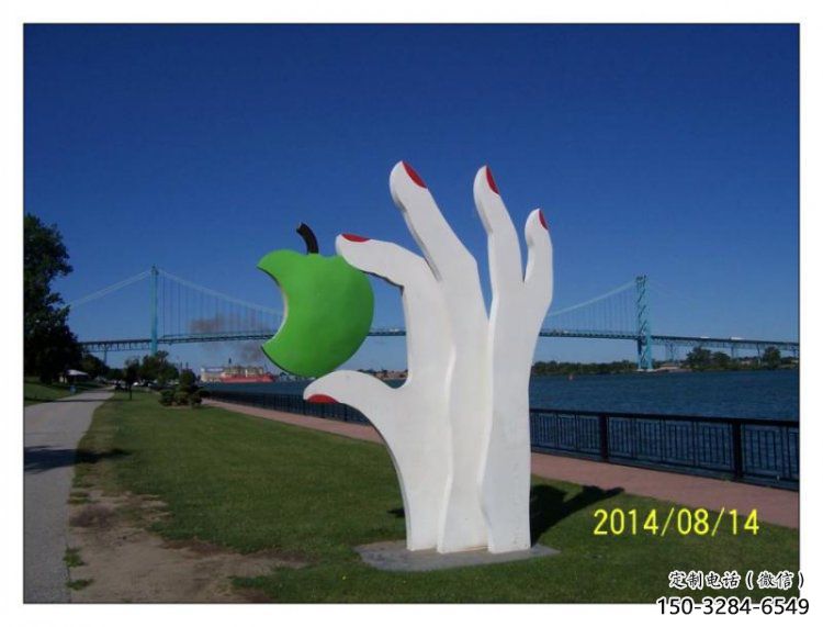 手掌雕塑廠家，廣場雕塑，不銹鋼手掌雕塑制作