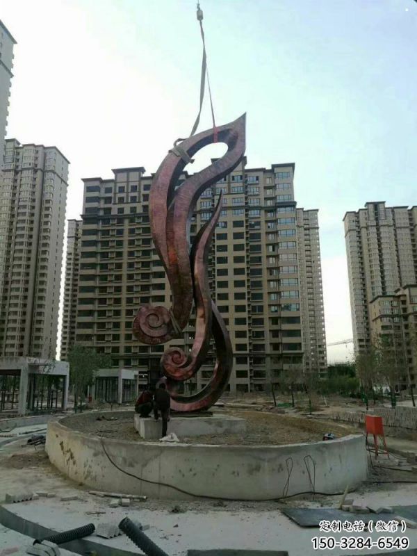 鏡面樹葉雕塑