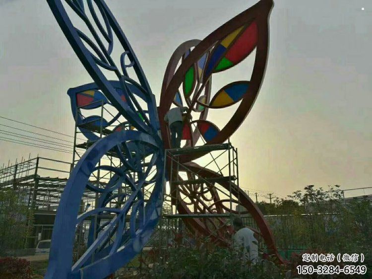 燈光樹葉景觀雕塑,小區(qū)雕塑,景觀燈光樹葉雕塑提供 燈光樹葉景觀雕塑,小區(qū)雕塑,景觀燈光樹葉雕塑提供