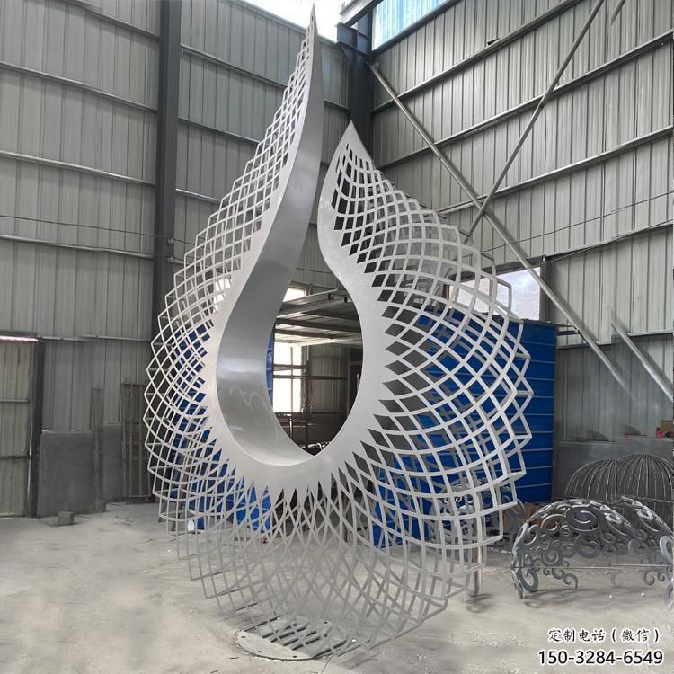 藝術圓環(huán)雕塑選定,拉絲工藝,景觀鏤空圓環(huán)雕塑預定 藝術圓環(huán)雕塑選定,拉絲工藝,景觀鏤空圓環(huán)雕塑預定