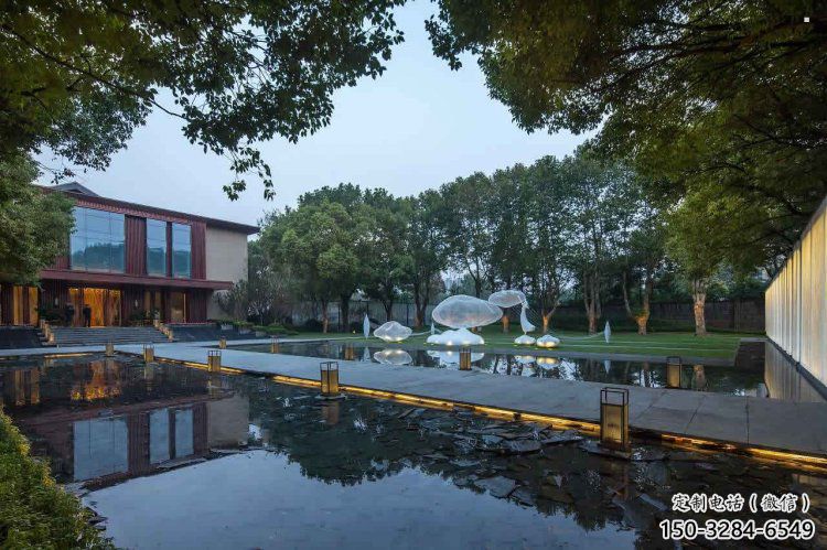 云朵雕塑供應(yīng),美陳雕塑,鏤空云朵雕塑廠家供求 云朵雕塑供應(yīng),美陳雕塑,鏤空云朵雕塑廠家供求