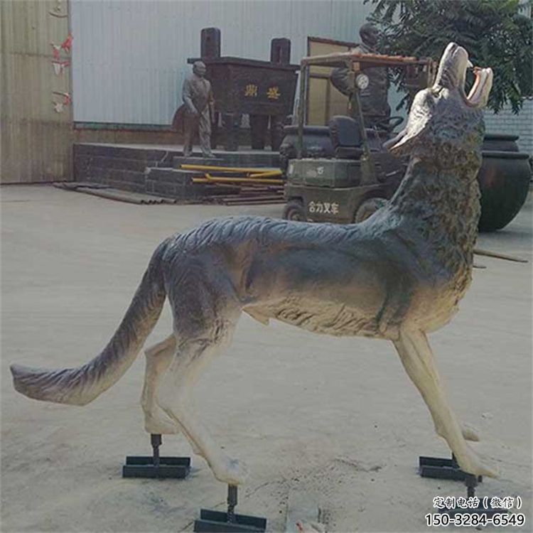 攀枝花銅狼雕塑廠家,銅雕動物狼,仿真工藝制作 攀枝花銅狼雕塑廠家,銅雕動物狼,仿真工藝制作