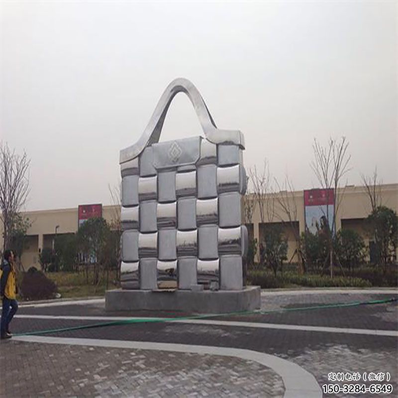 博爾塔拉景觀背包雕塑優(yōu)選,陸地擺件,園林不銹鋼背包雕塑供應(yīng) 博爾塔拉景觀背包雕塑優(yōu)選,陸地擺件,園林不銹鋼背包雕塑供應(yīng)